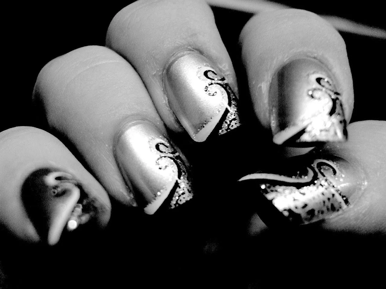 Why Your Nails Will Love Golden Glow